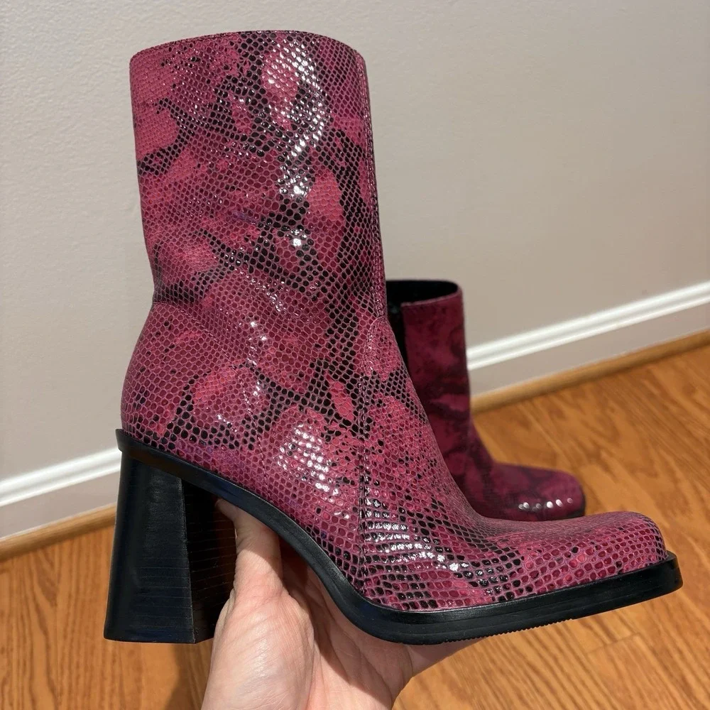 New Vtg Y2K Mainframe Magenta‎ Chunky Block Heel Leather Boot Square Toe 7 Bratz - Picture 2 of 13